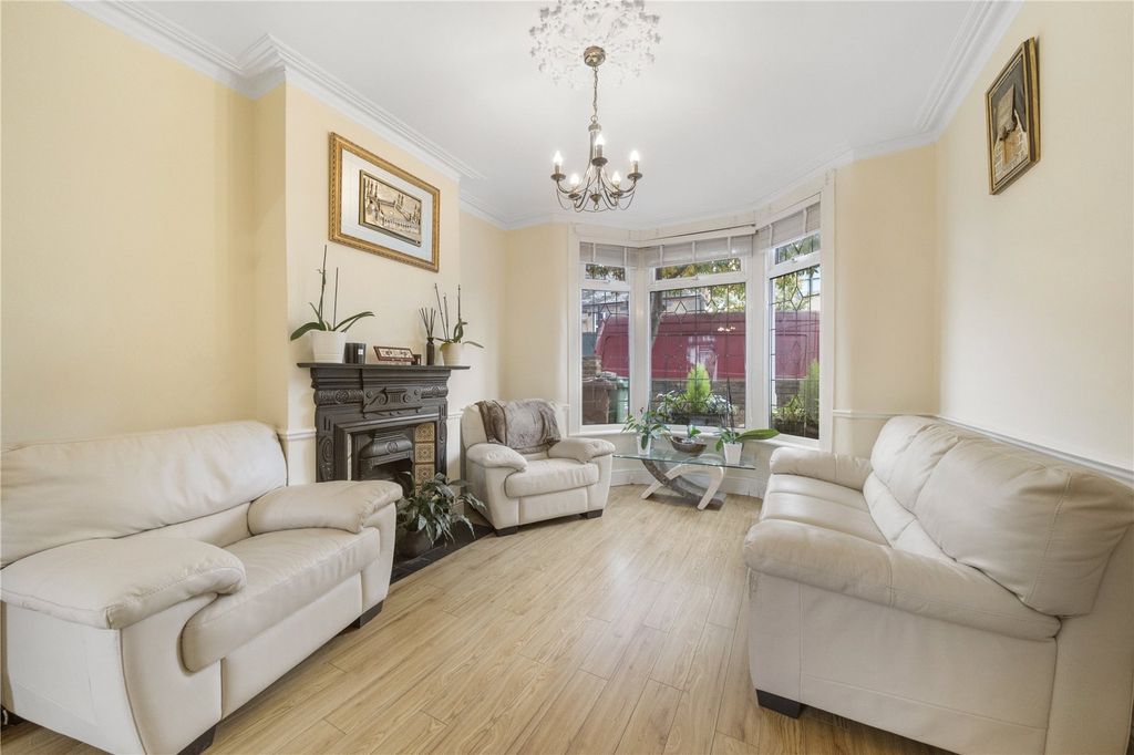 Property photo 2 of 21 Picture No. 02