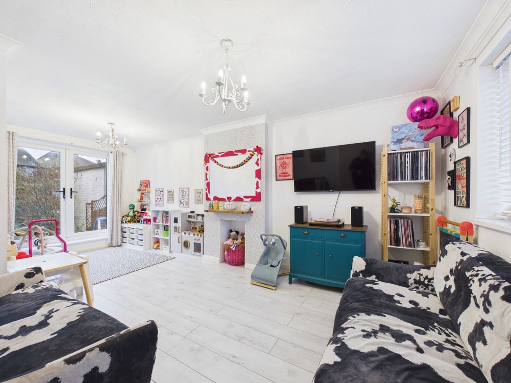 Property photo 2 of 12 4851424