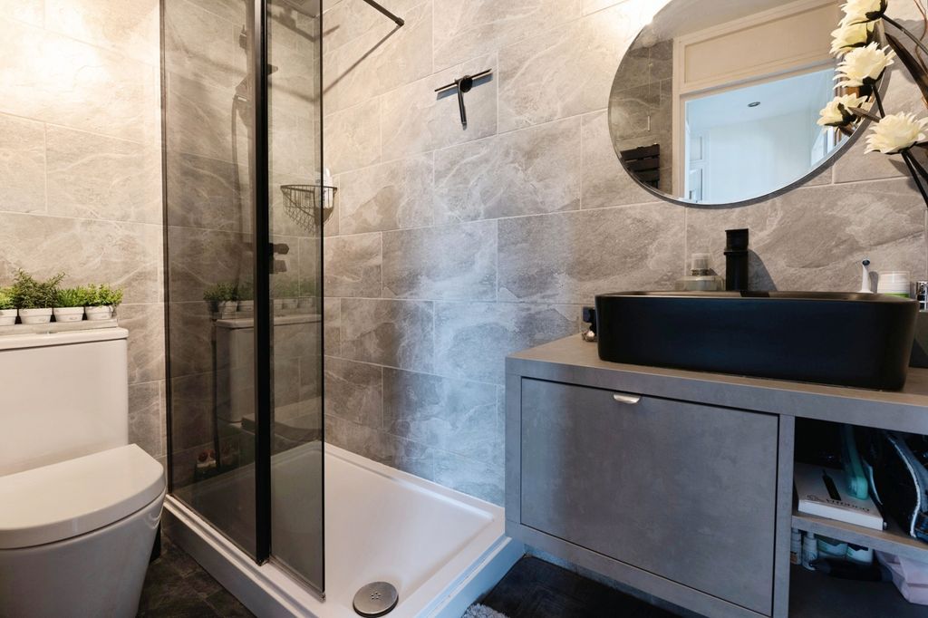 Property photo 2 of 10 Photo