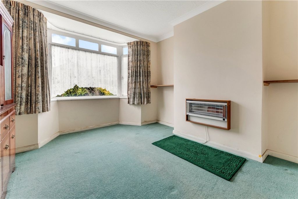 Property photo 2 of 12 Picture No. 30