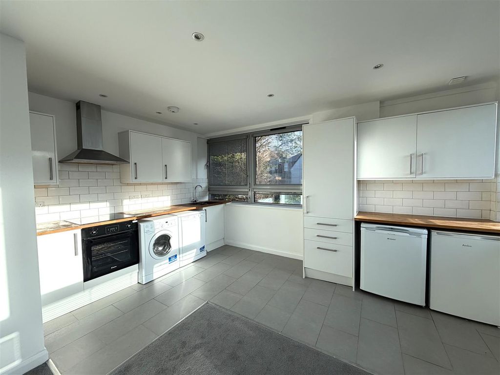 Property photo 2 of 8 Photo 1.Jpeg