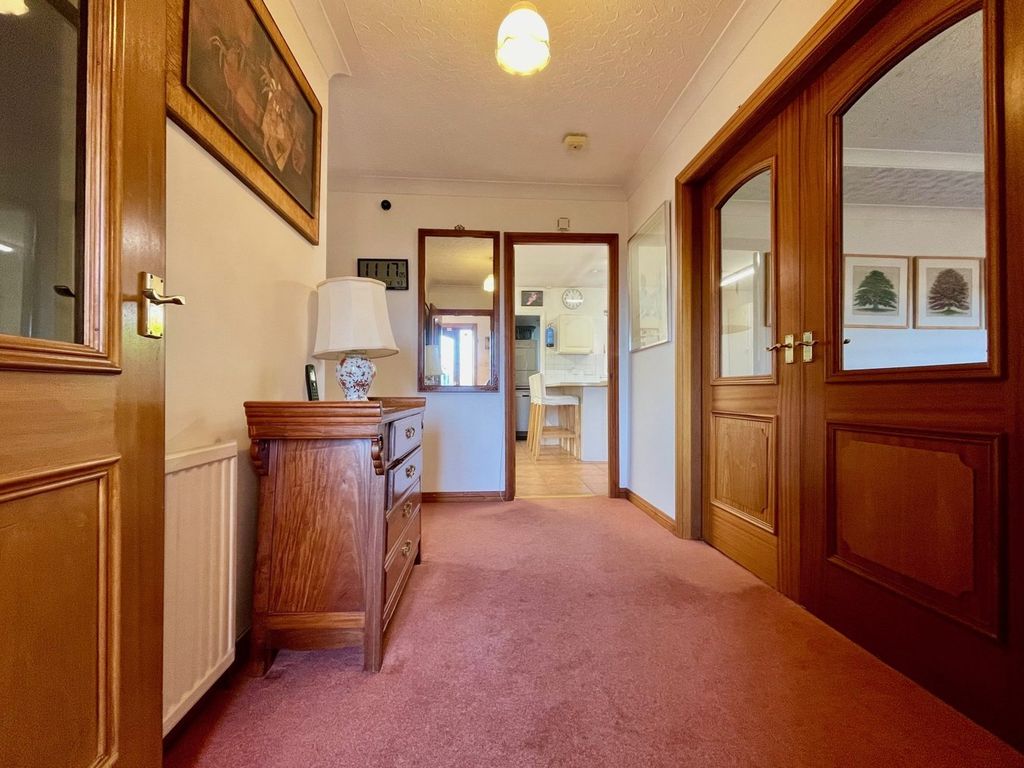 Property photo 3 of 29