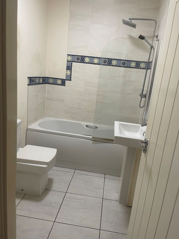 Property photo 2 of 3