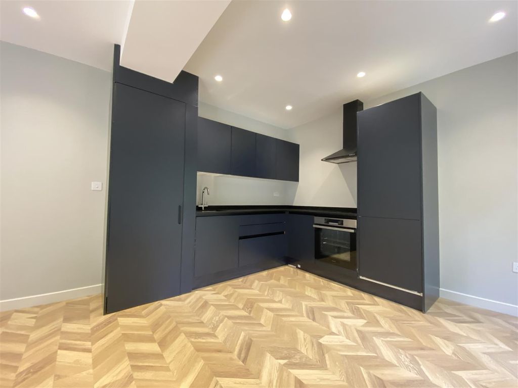 Property photo 1 of 5 Flat 2 Anerley 2.Jpg