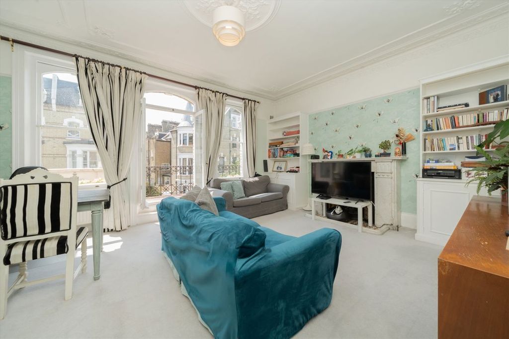 Property photo 2 of 6