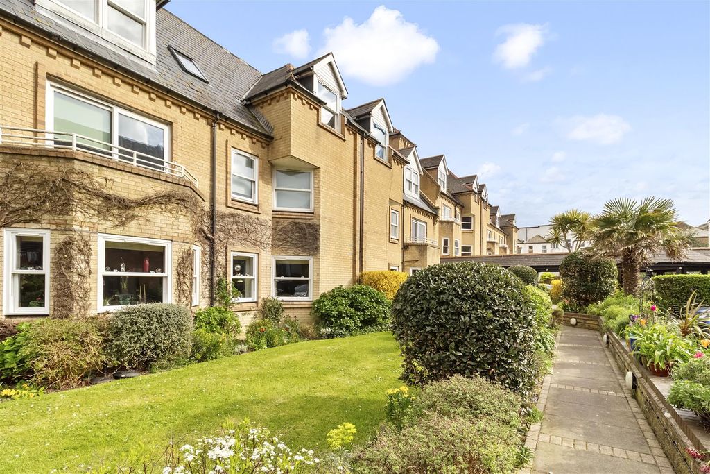 Property photo 1 of 14 84 Belmaine Court-011.Jpg