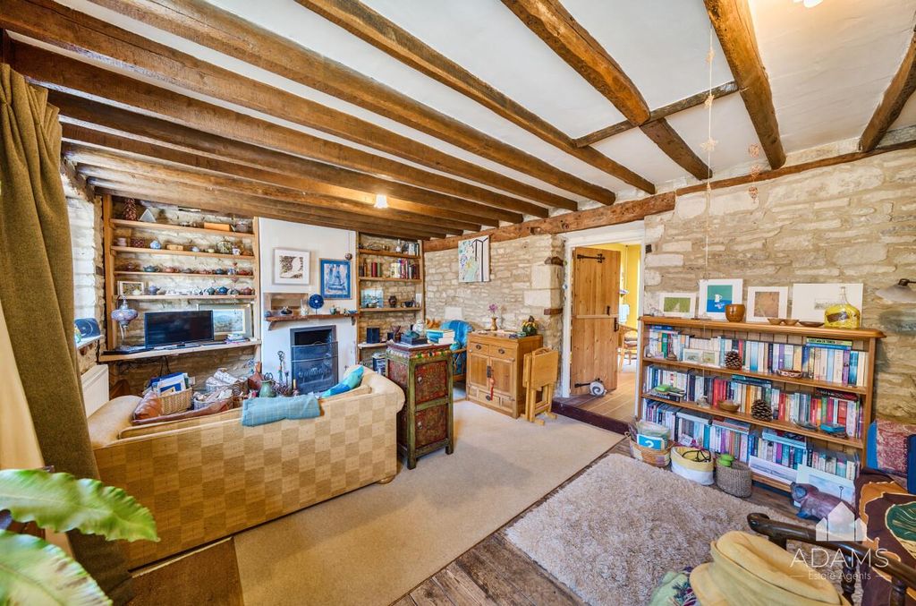 Property photo 2 of 19 Sitting Room