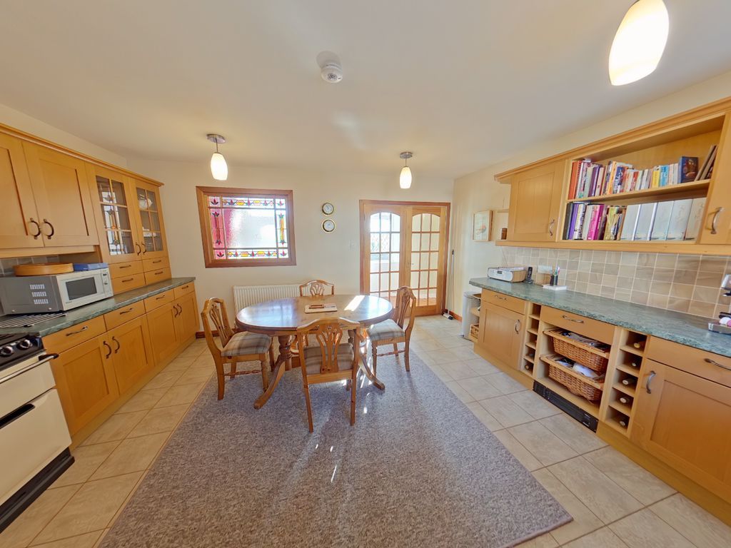 Property photo 2 of 16 Photo 8