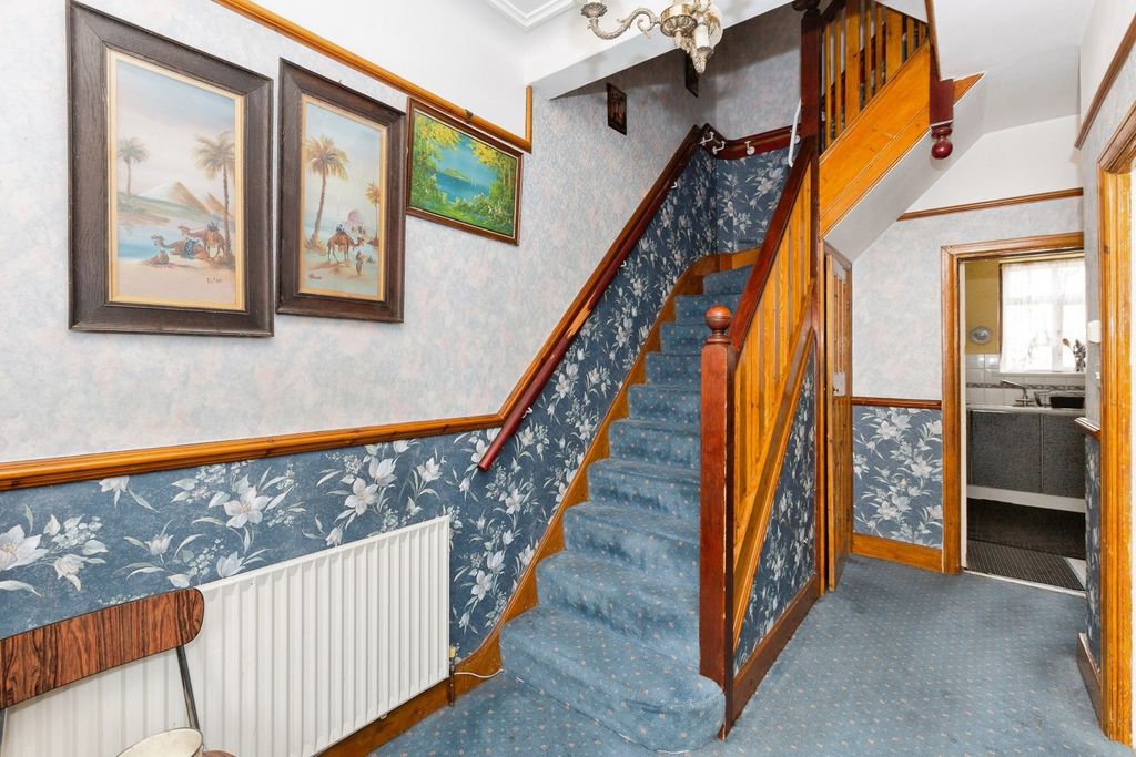 Property photo 2 of 22 Pbox-Img.Jpg