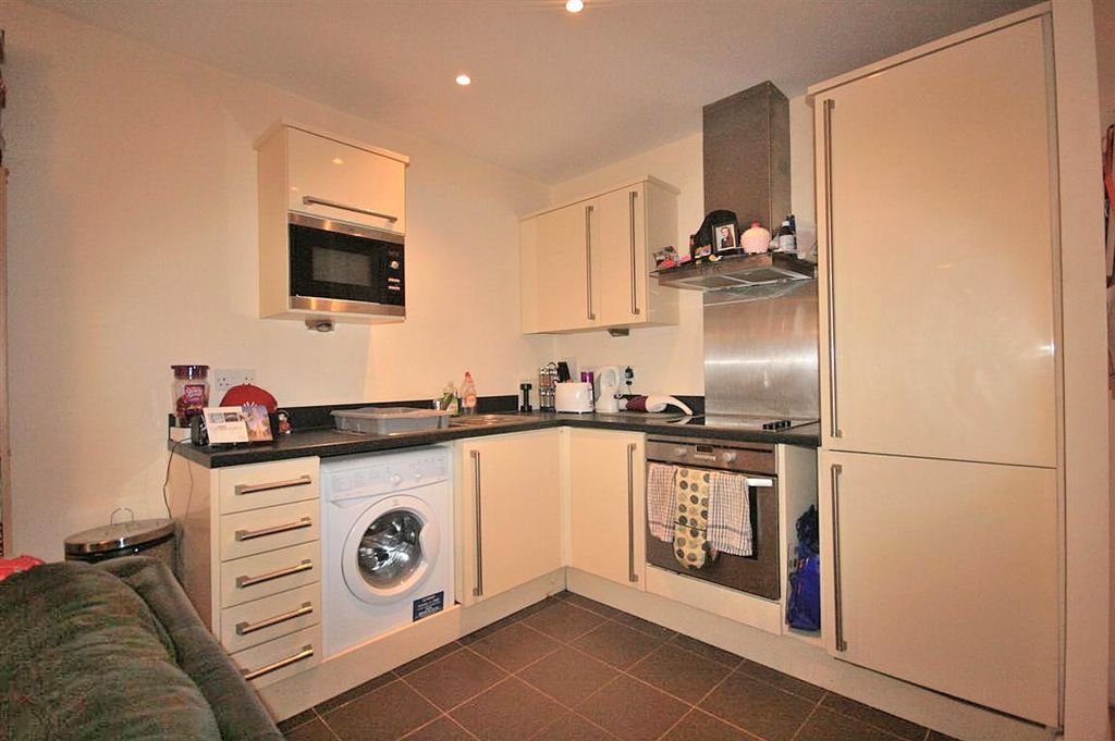 Property photo 2 of 5 Padstone House.Jpg