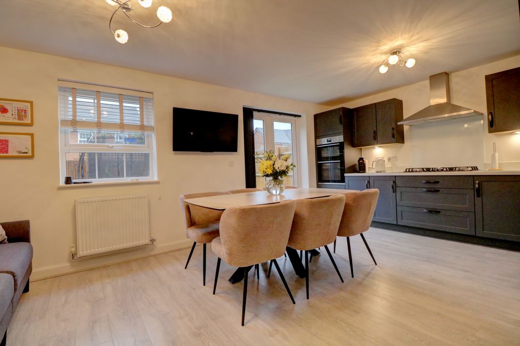 Property photo 2 of 19 Kitchen-Diner