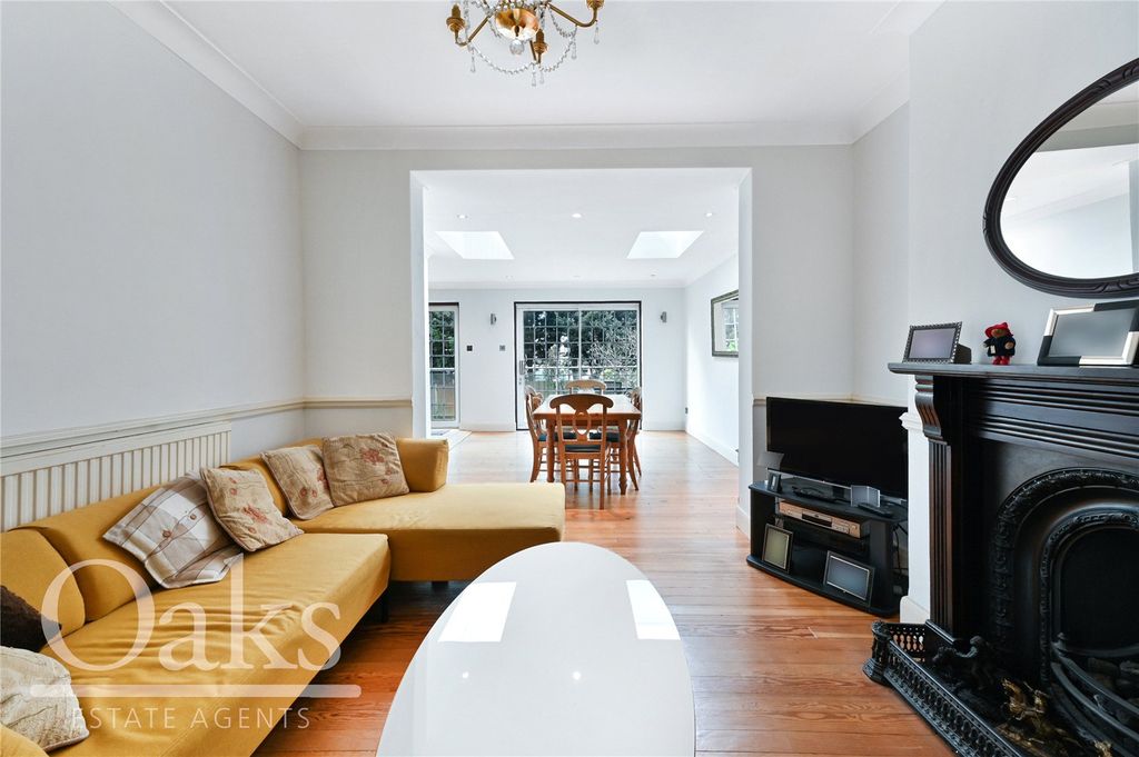 Property photo 2 of 15 Picture No. 07