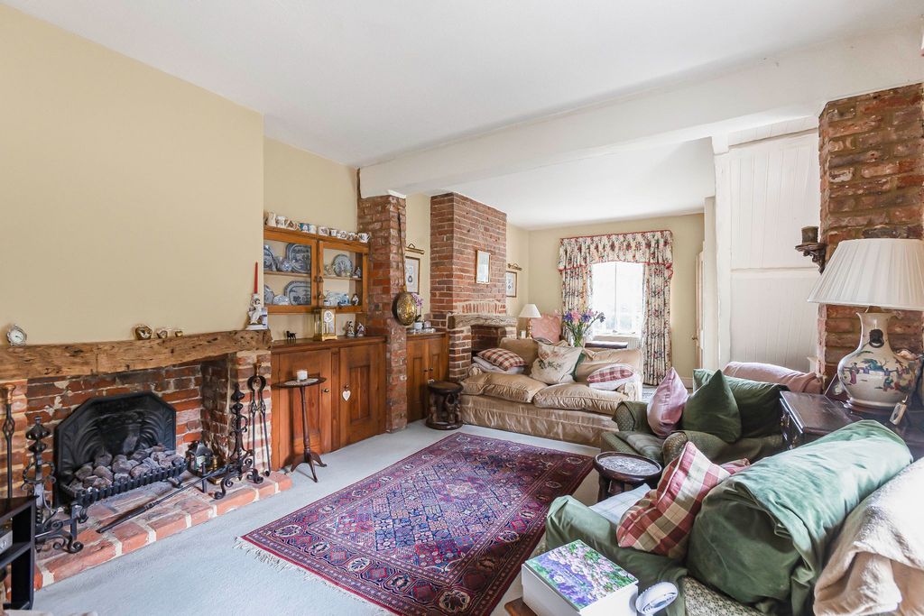 Property photo 3 of 16 Photograph 9