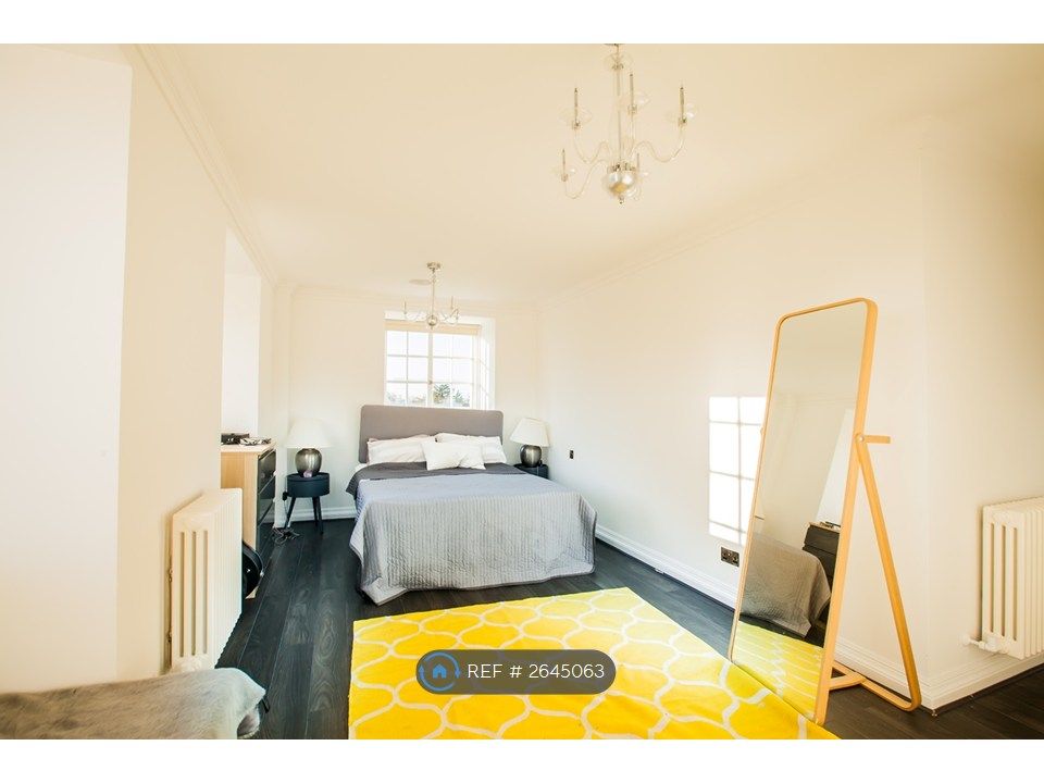 Property photo 2 of 35