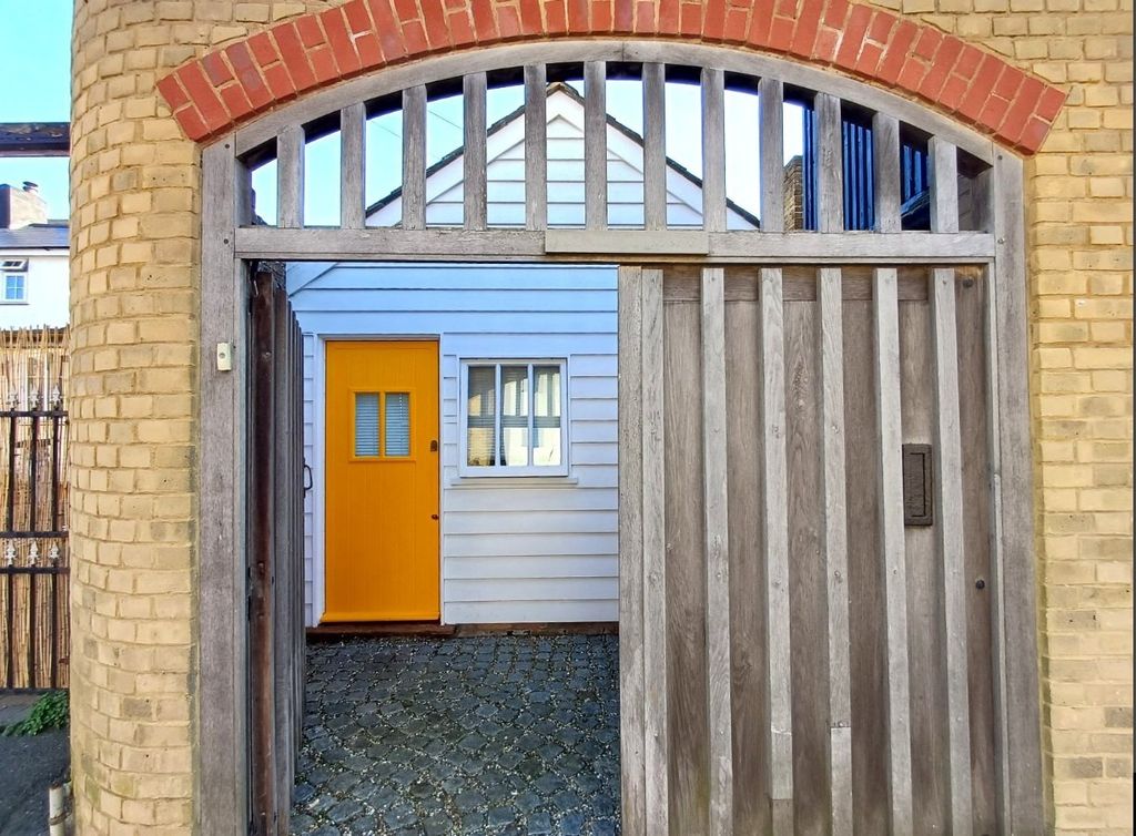 Property photo 1 of 6 Picture 1