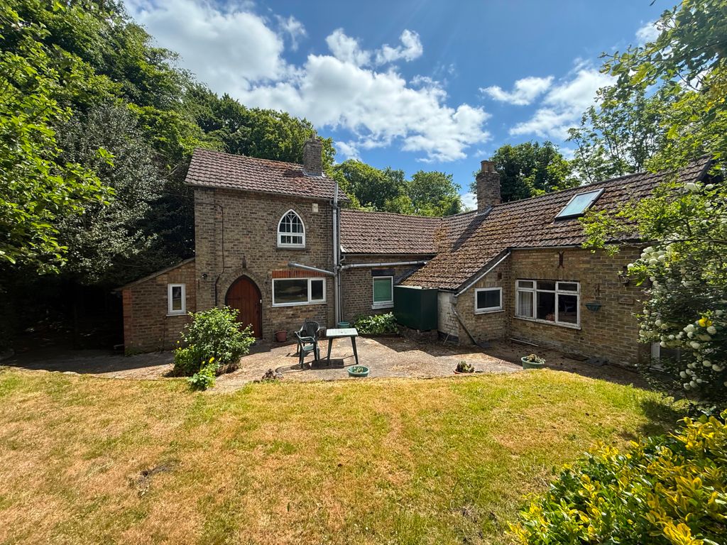 Property photo 1 of 23