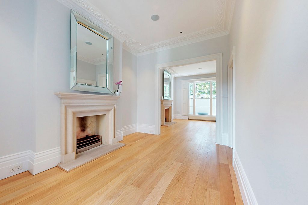 Property photo 2 of 23 Picture No. 29