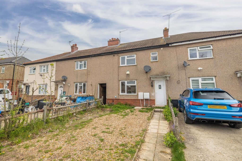 Property photo 1 of 10 Photo 9