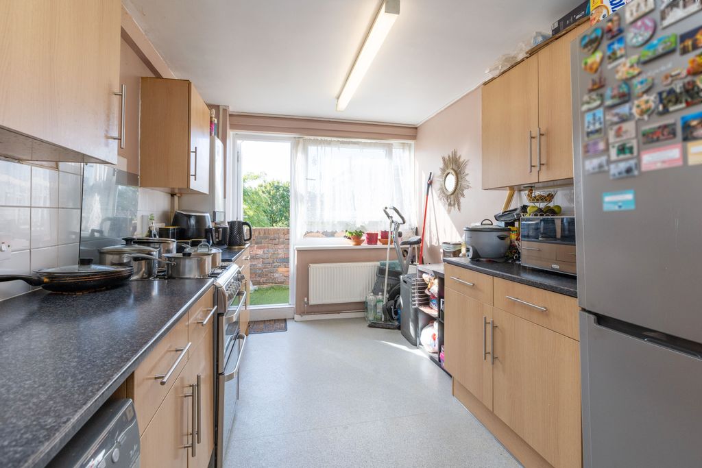 Property photo 3 of 10 Photo #3