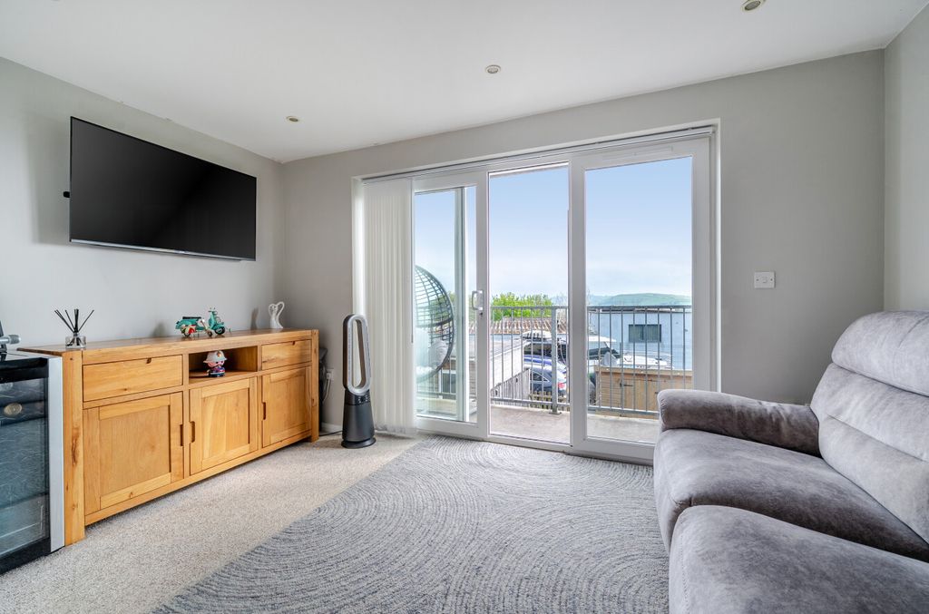 Property photo 3 of 22 1450197-10-69F07F...