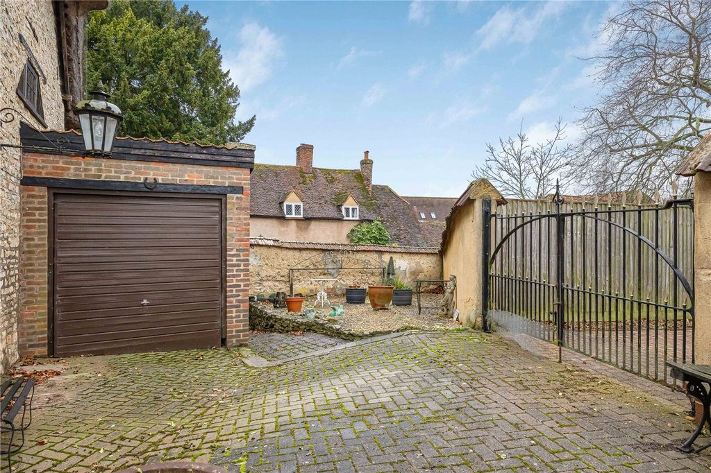 Property photo 3 of 29 Picture No. 08