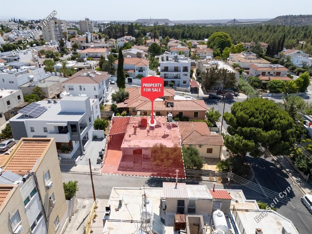 Property photo 1 of 31