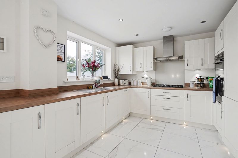 Property photo 3 of 30 Photo 20