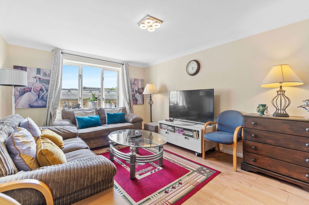 Property photo 2 of 12