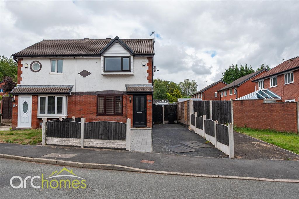 Property photo 1 of 16 Falkirk.Jpg