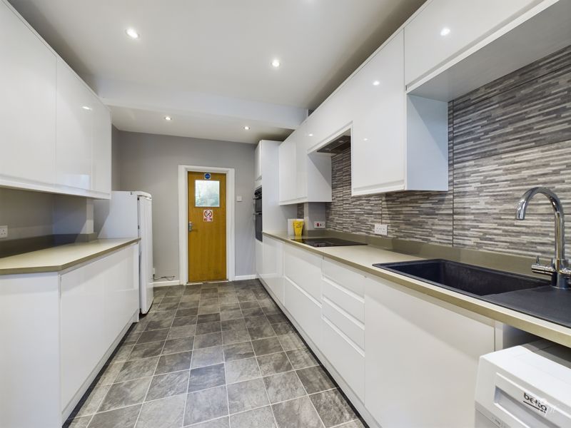 Property photo 2 of 13 Photo 21