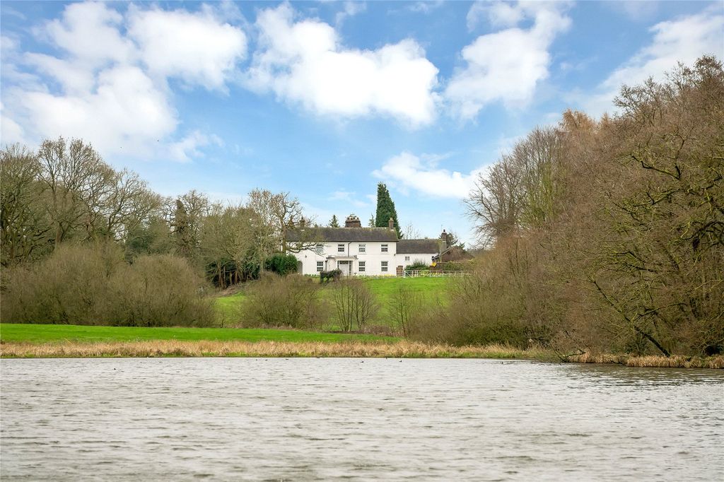 Property photo 3 of 20 Lake