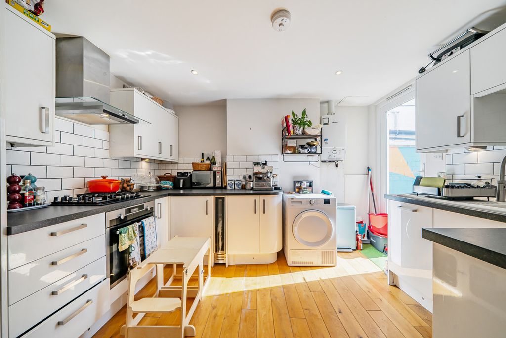 Property photo 2 of 18 1421042-5-69Bc1E3...
