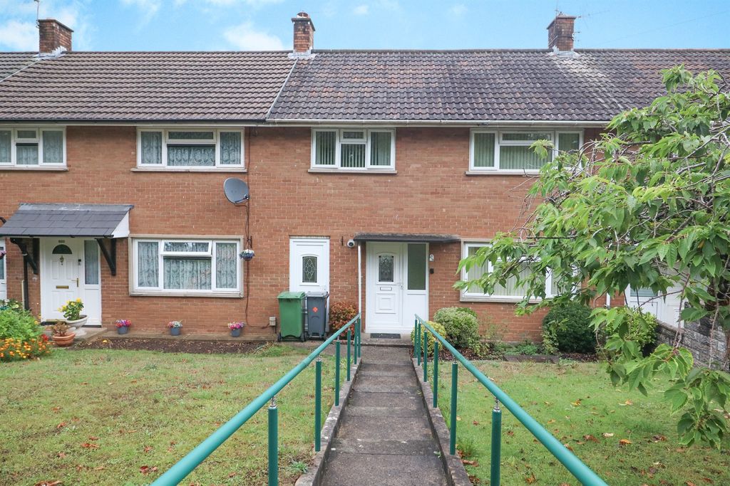 Property photo 2 of 19