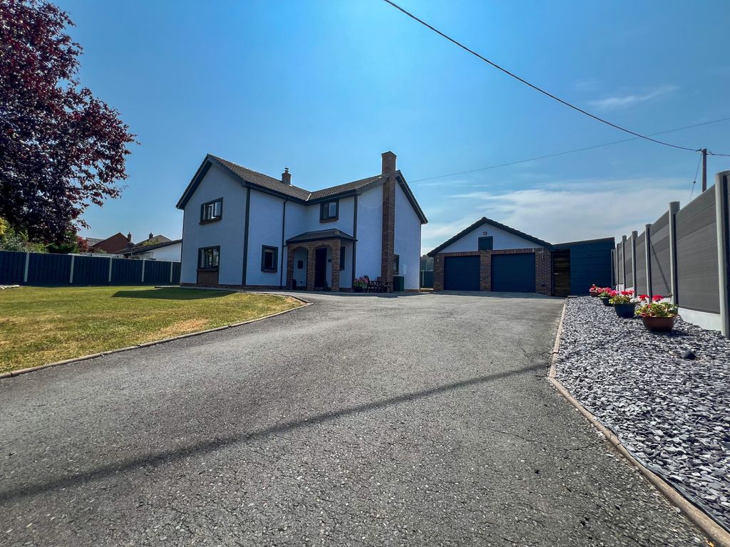 Property photo 1 of 39 88Ec0A90-05d2-42E4-B2dc-395F91707806