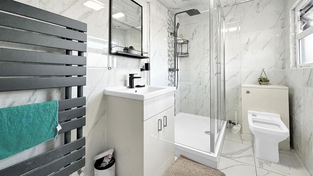 Property photo 1 of 13 F90746556241A506160B3c2Edf61E7211713F50E.Jpg