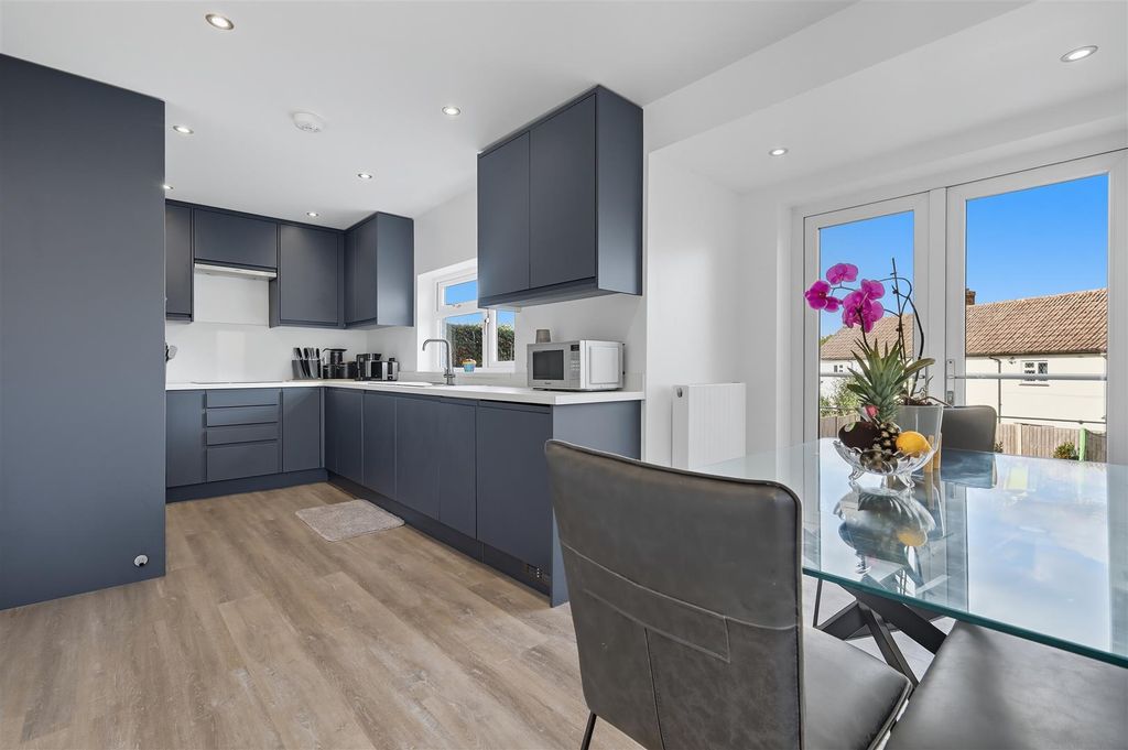 Property photo 2 of 25 Img_1072.Jpg