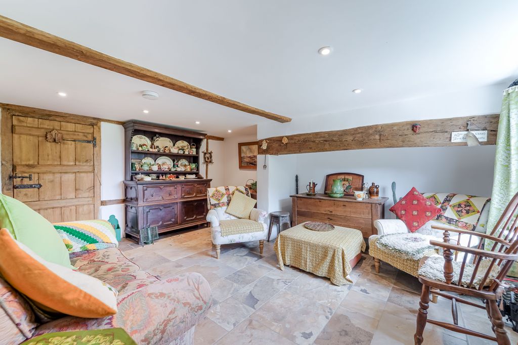 Property photo 2 of 27 Dsc04401-Hdr