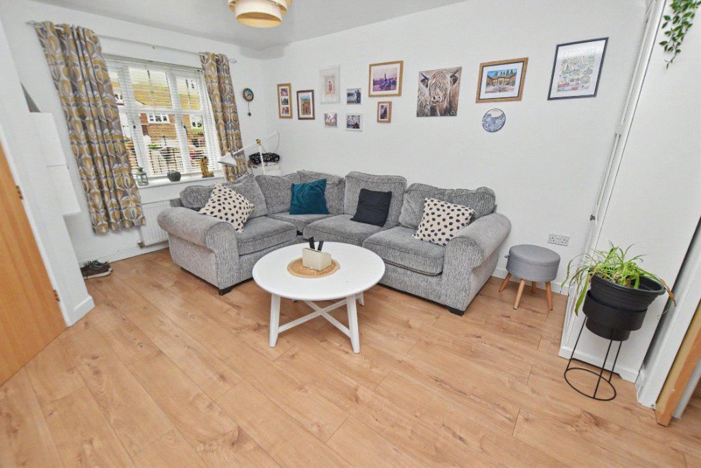 Property photo 2 of 13 Lounge
