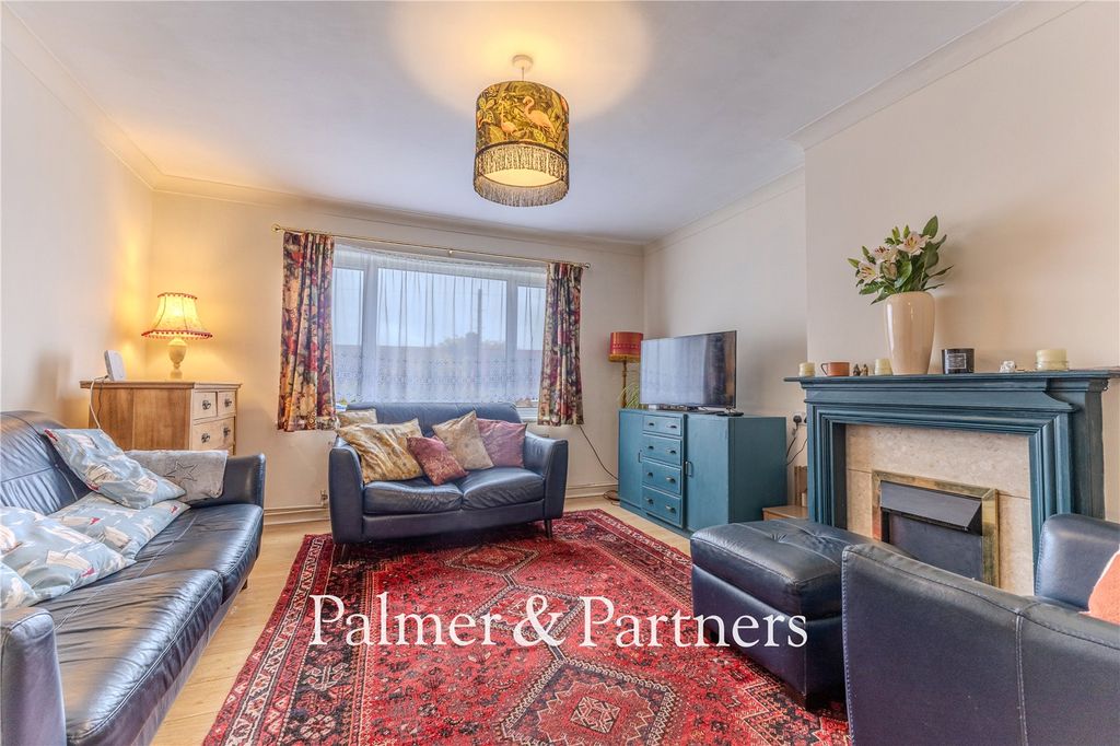 Property photo 3 of 18 Picture No. 02