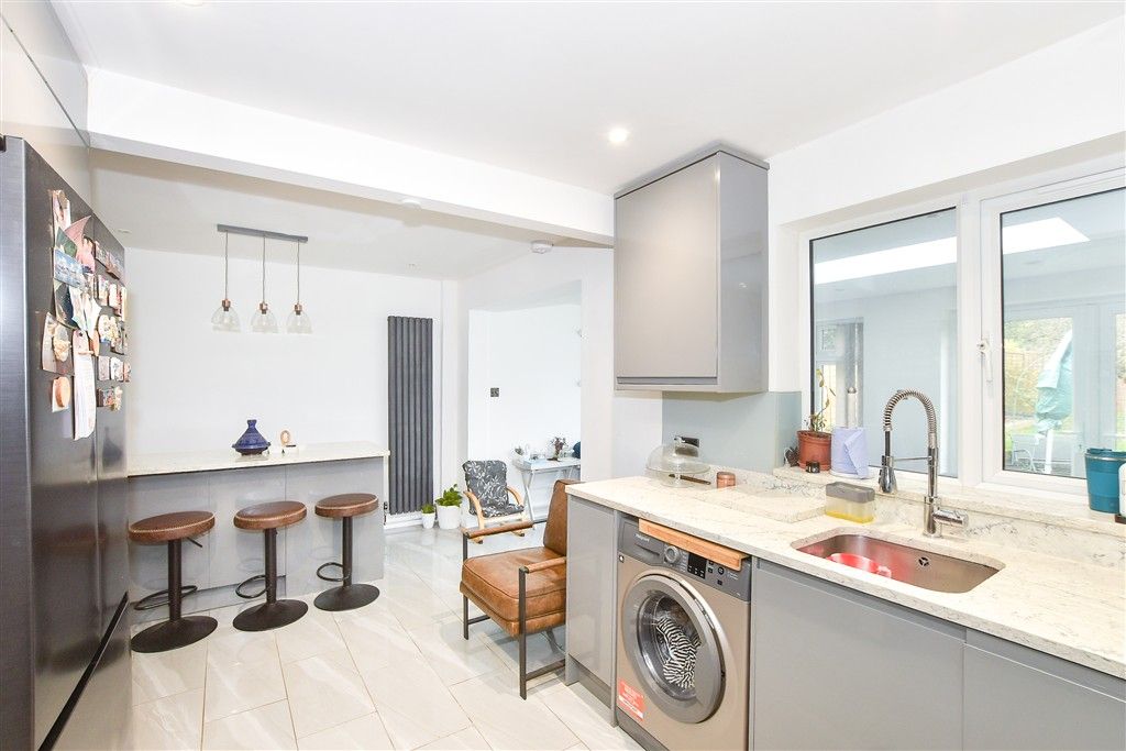 Property photo 1 of 18 Kitchen