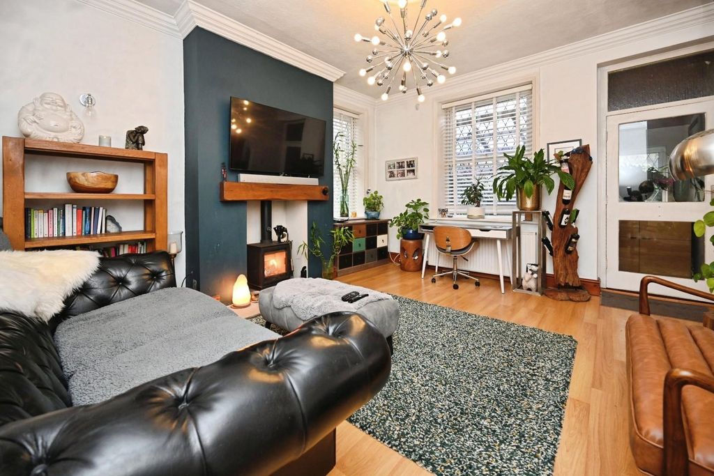 Property photo 2 of 15 741E984d-Dsc_0151.Jpg