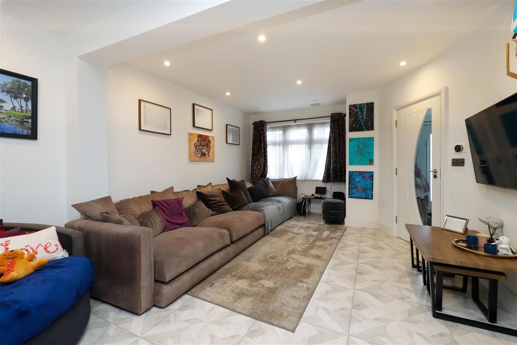 Property photo 2 of 13 Living Room