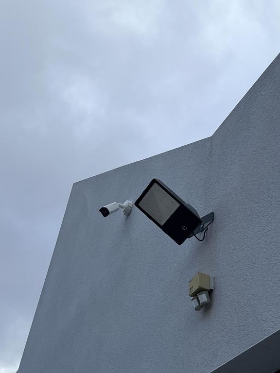 Property photo 2 of 3