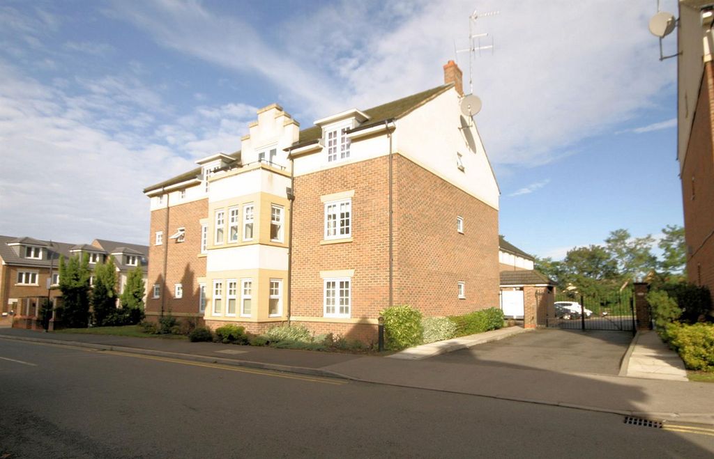 Property photo 1 of 16 19Hawth-H1.Jpg
