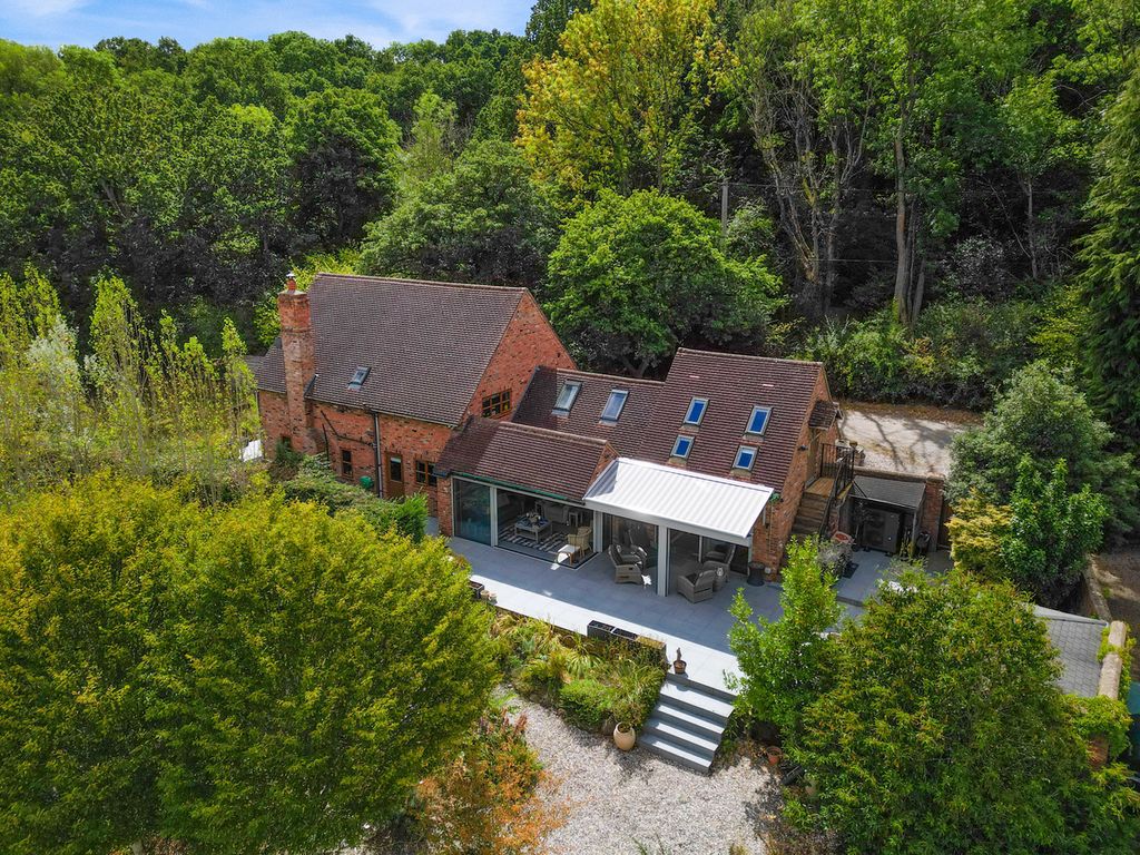 Property photo 1 of 39