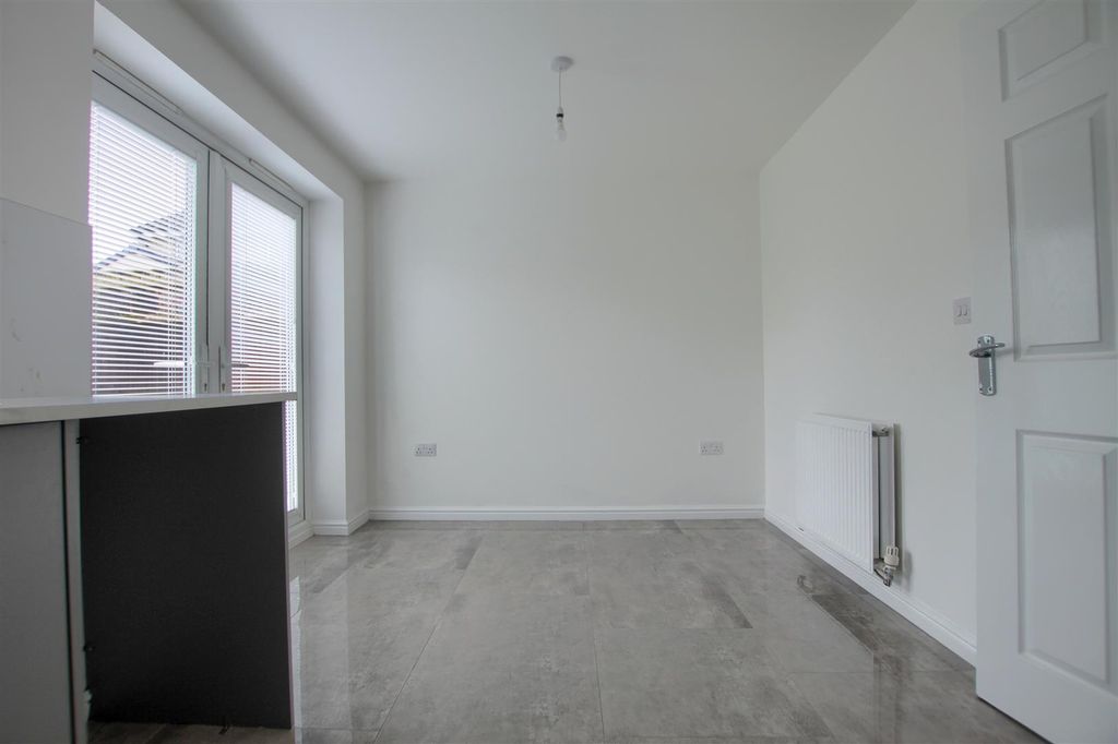 Property photo 3 of 10 Sa2.Jpg