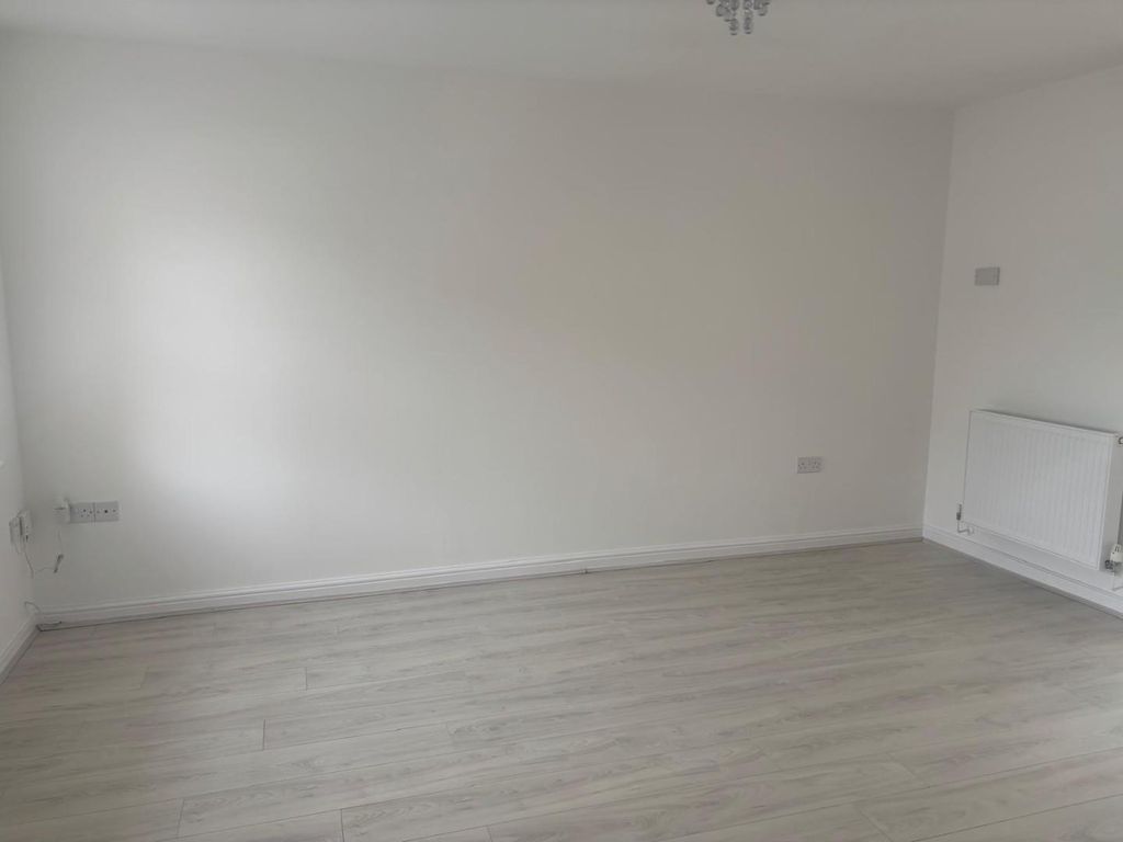 Additional image 8 of 3 bed semi-detached house to rentSt. Ilid's Meadow, Llanharan CF72