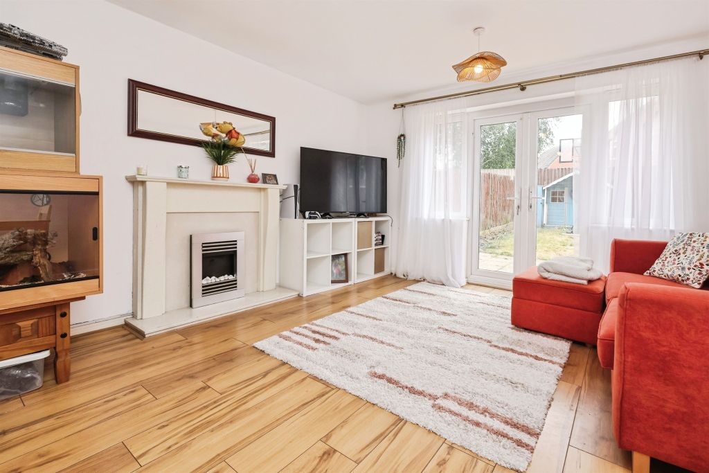 Property photo 2 of 17