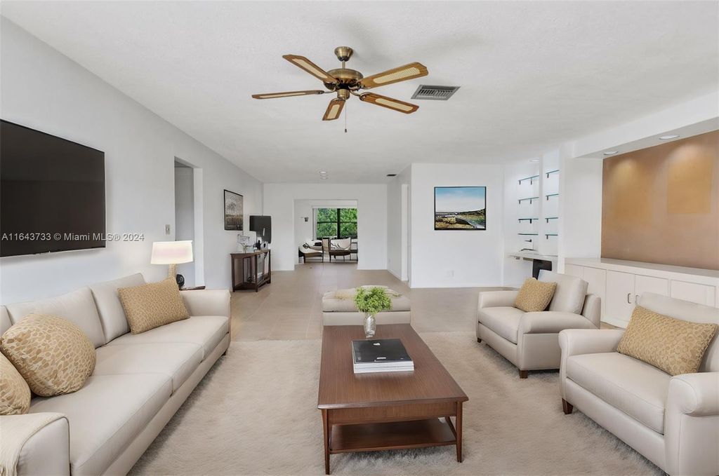 Property photo 1 of 31