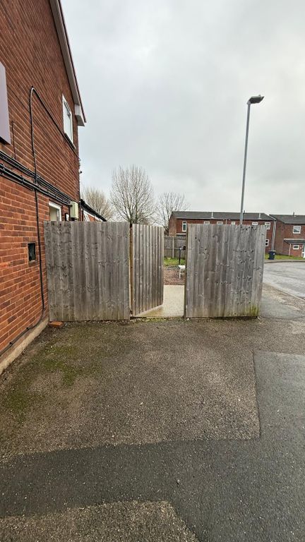 Property photo 1 of 27 Street View